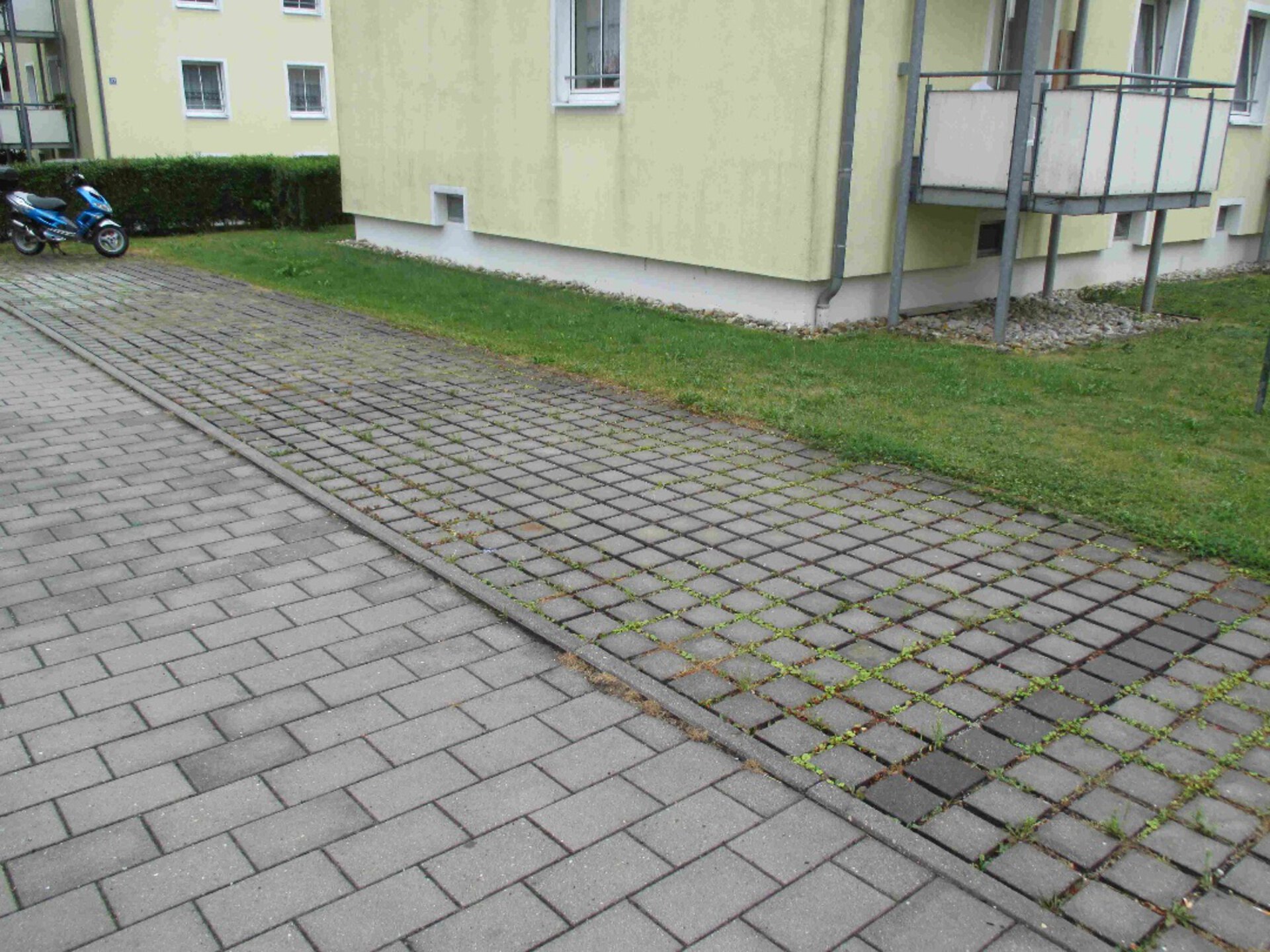 Ammererstr. 20 - Außenanlagen, Wege2.jpg | © Dawonia