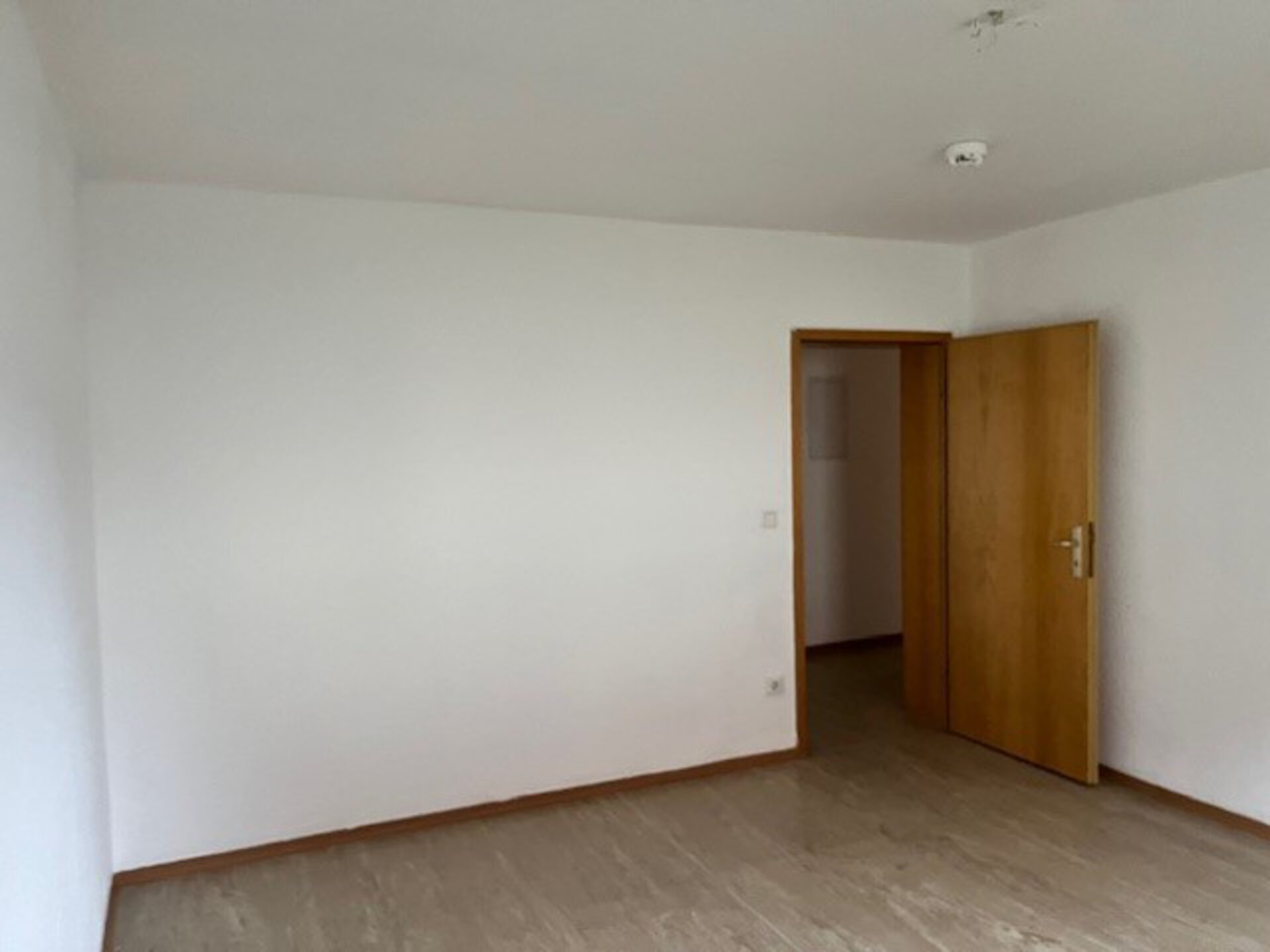 1. Zimmer links | © Dawonia