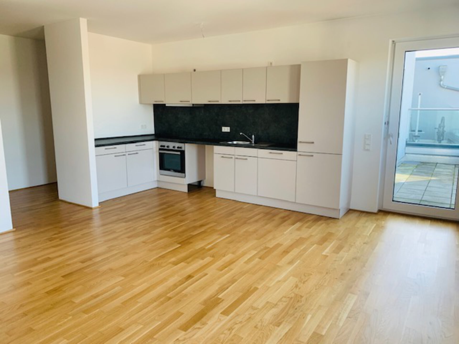 Moderne Wohnung mit Dachterrasse und Einbauküche sucht neue Mieter Bild3.jpg | © Dawonia