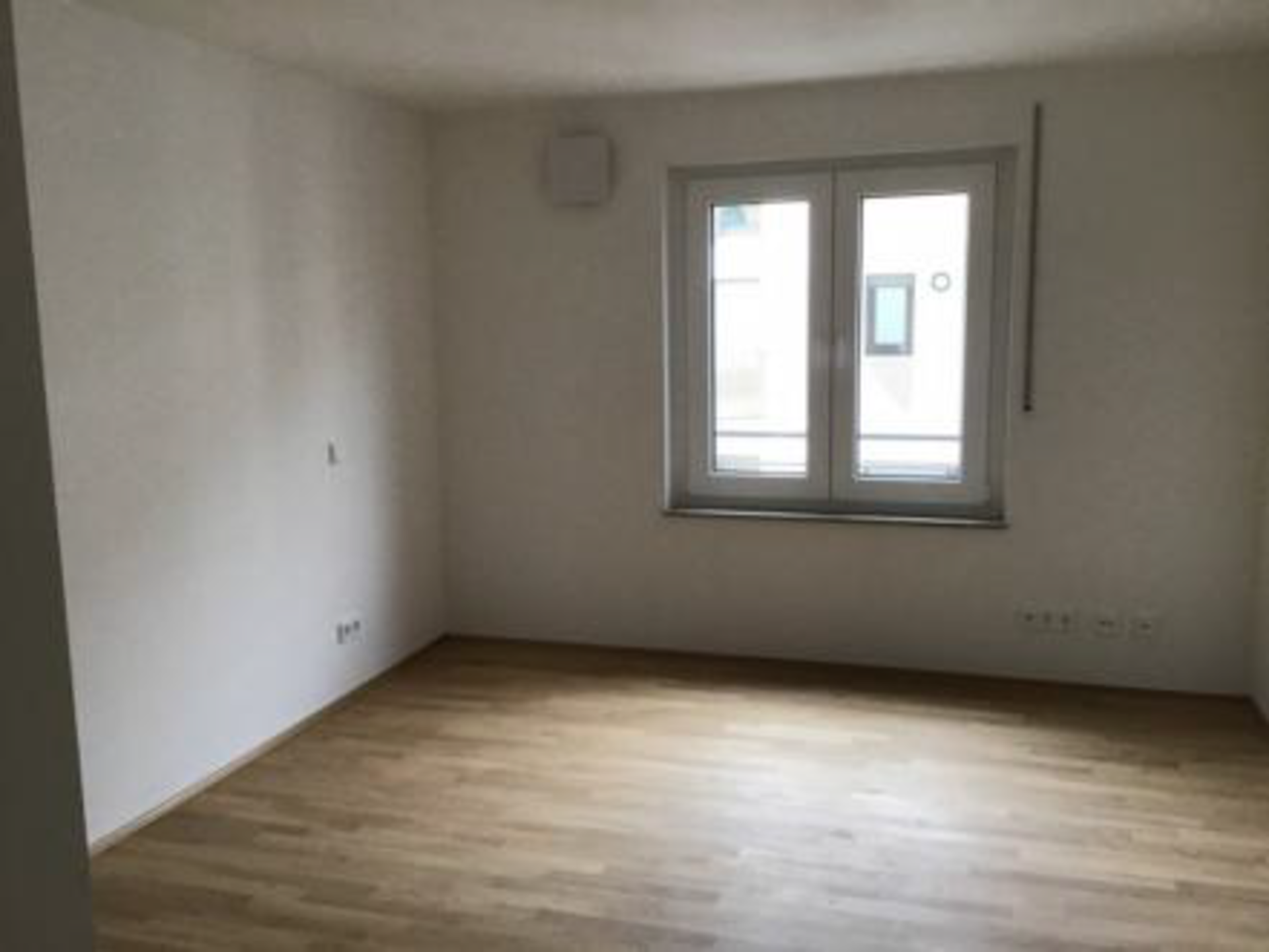 Großzügig geschnittene 3-Zimmer-Wohnung mit Einbauküche und Balkon Bild14.png | © Dawonia