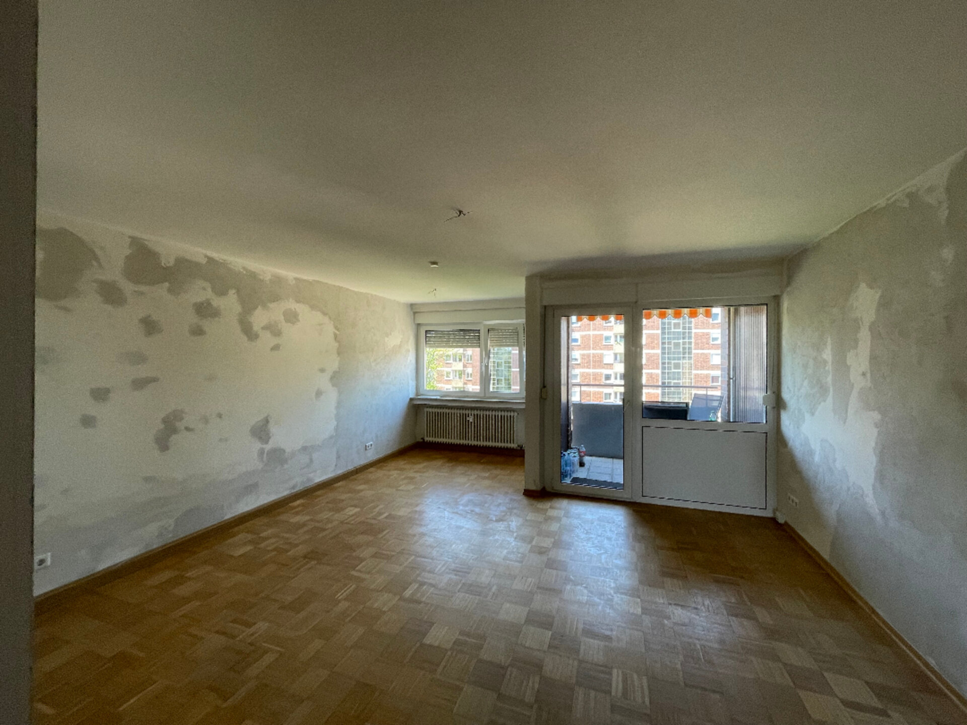 Wohnraum, wird noch grundiert | © Dawonia