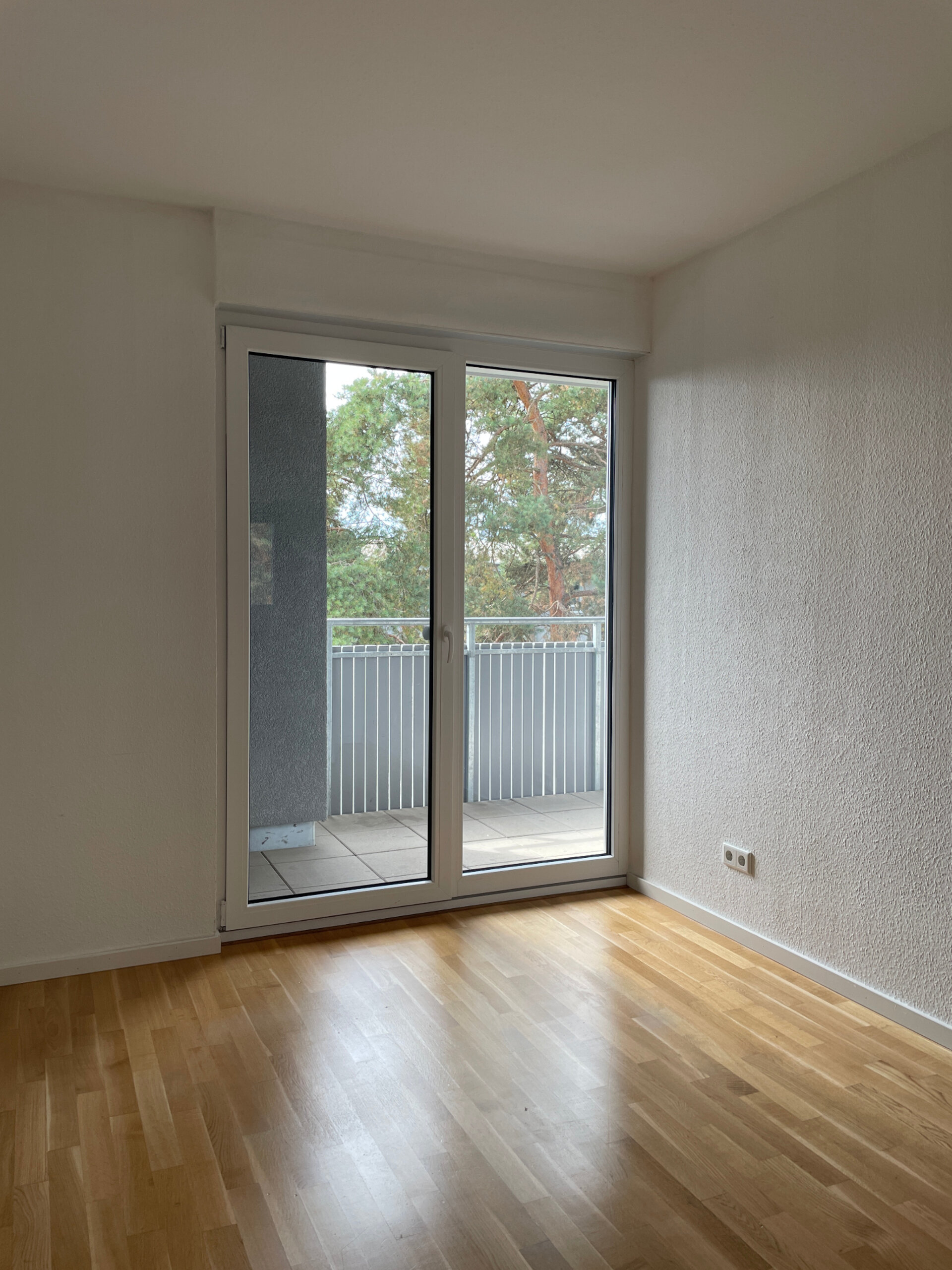 Zimmer 4 mit Balkonzugang | © Dawonia