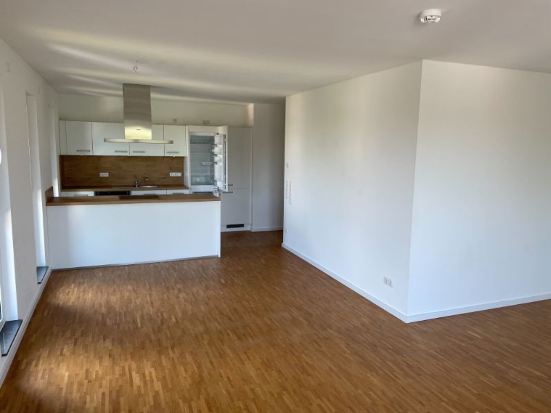Wohnzimmer mit Küche | © Dawonia