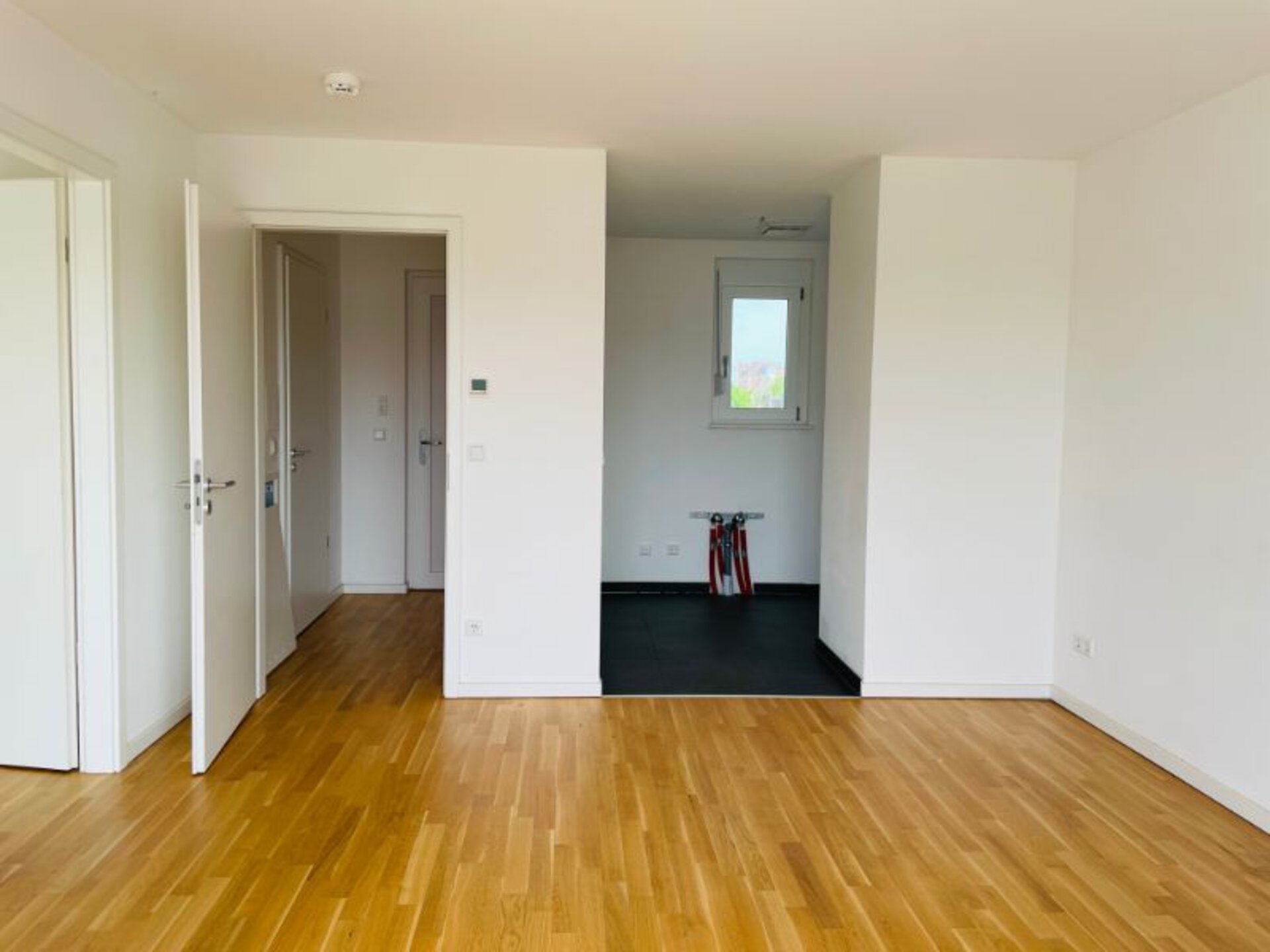 Wohnzimmer mit offener Küche | © Dawonia