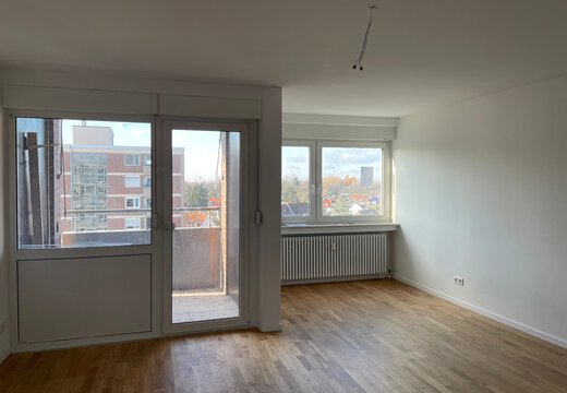 Wohnzimmer  mit Loggia (1).jpeg | © Dawonia