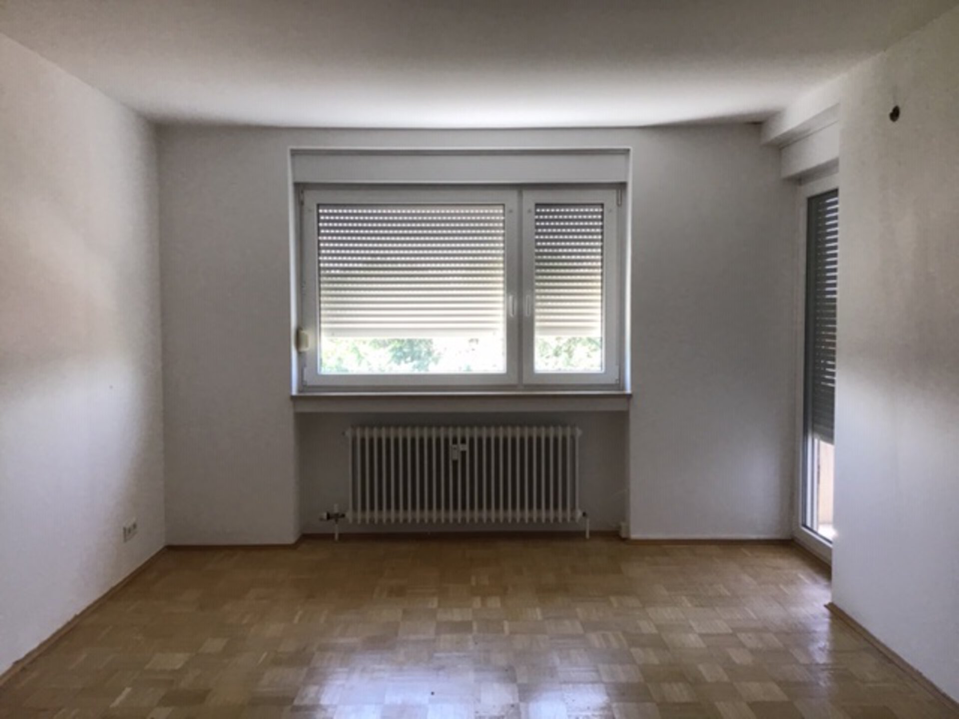 Wohnzimmer mit Loggia (1).jpg | © Dawonia