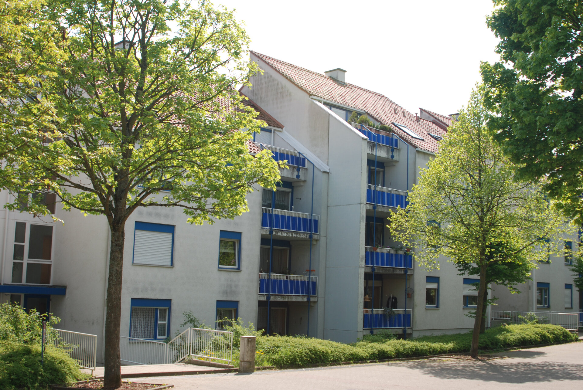 8050_1Front_Am Deutschhof 86, 88, 90, 92.JPG | © Dawonia