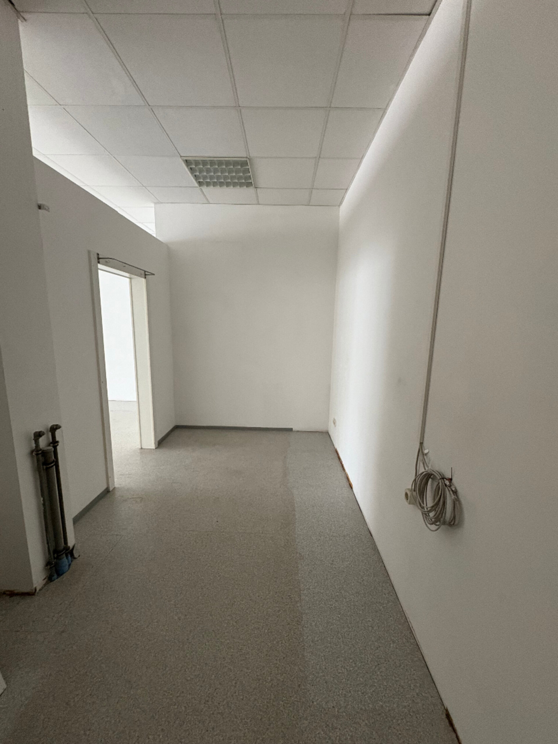 abgetrennter Bereich innerhalb der Ladenfläche.jpg | © Dawonia