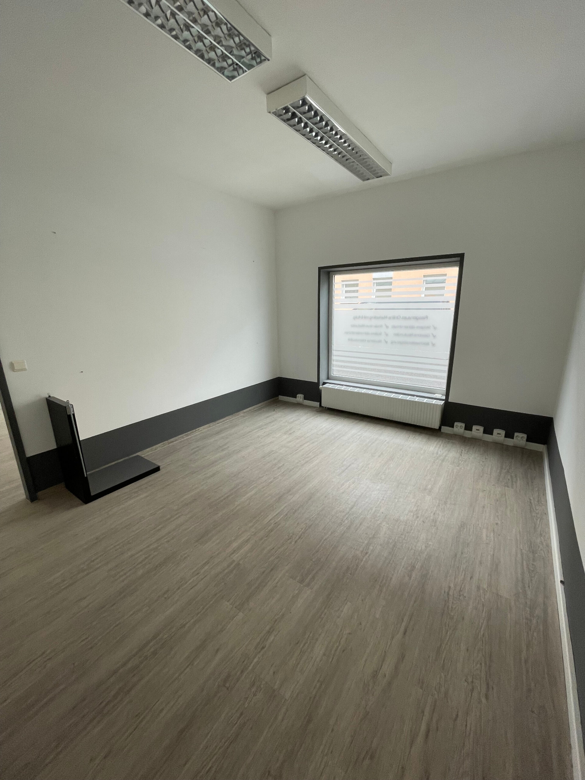 Büro (links).jpg | © Dawonia