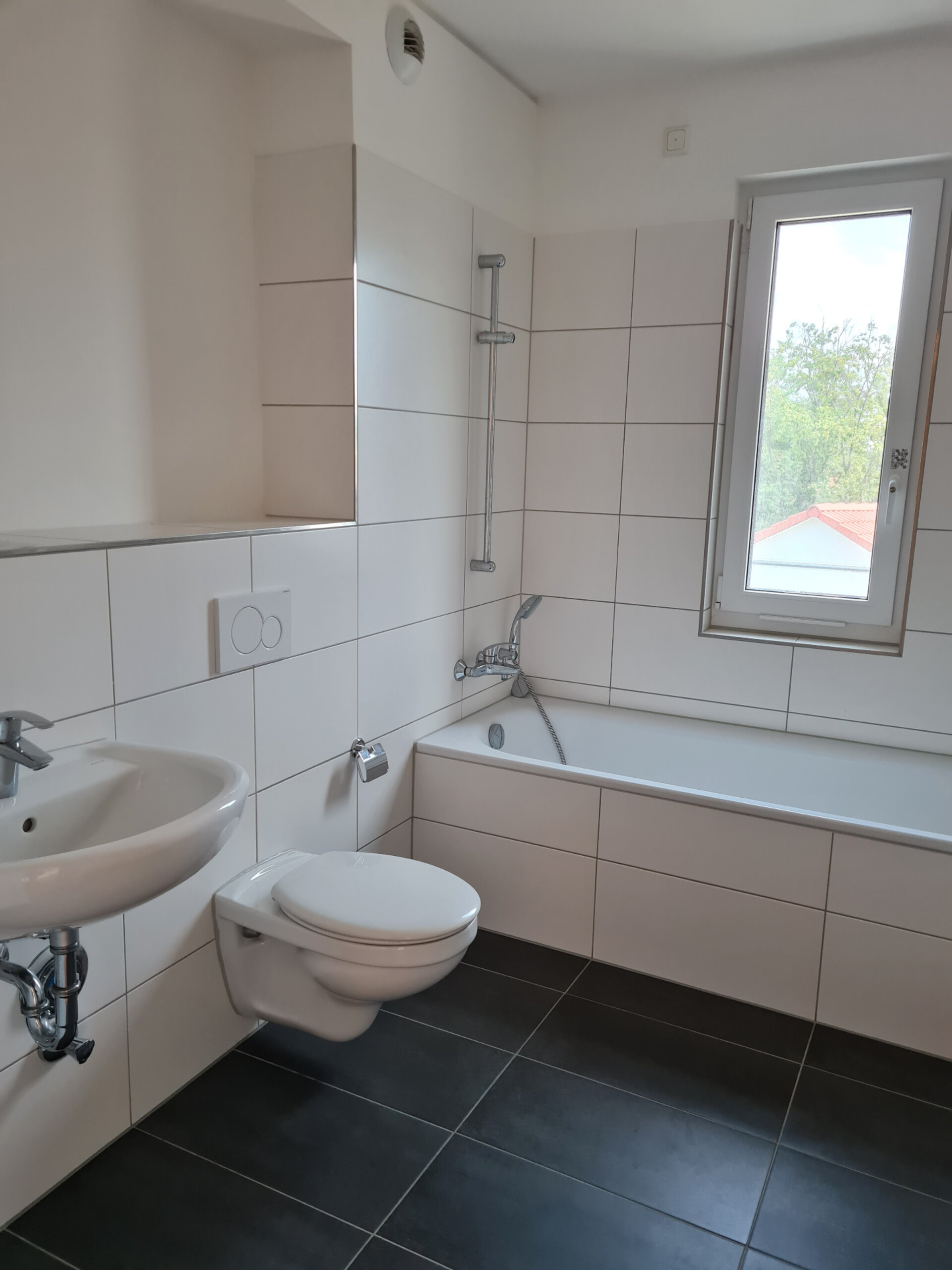 Bad mit Wanne | © Dawonia