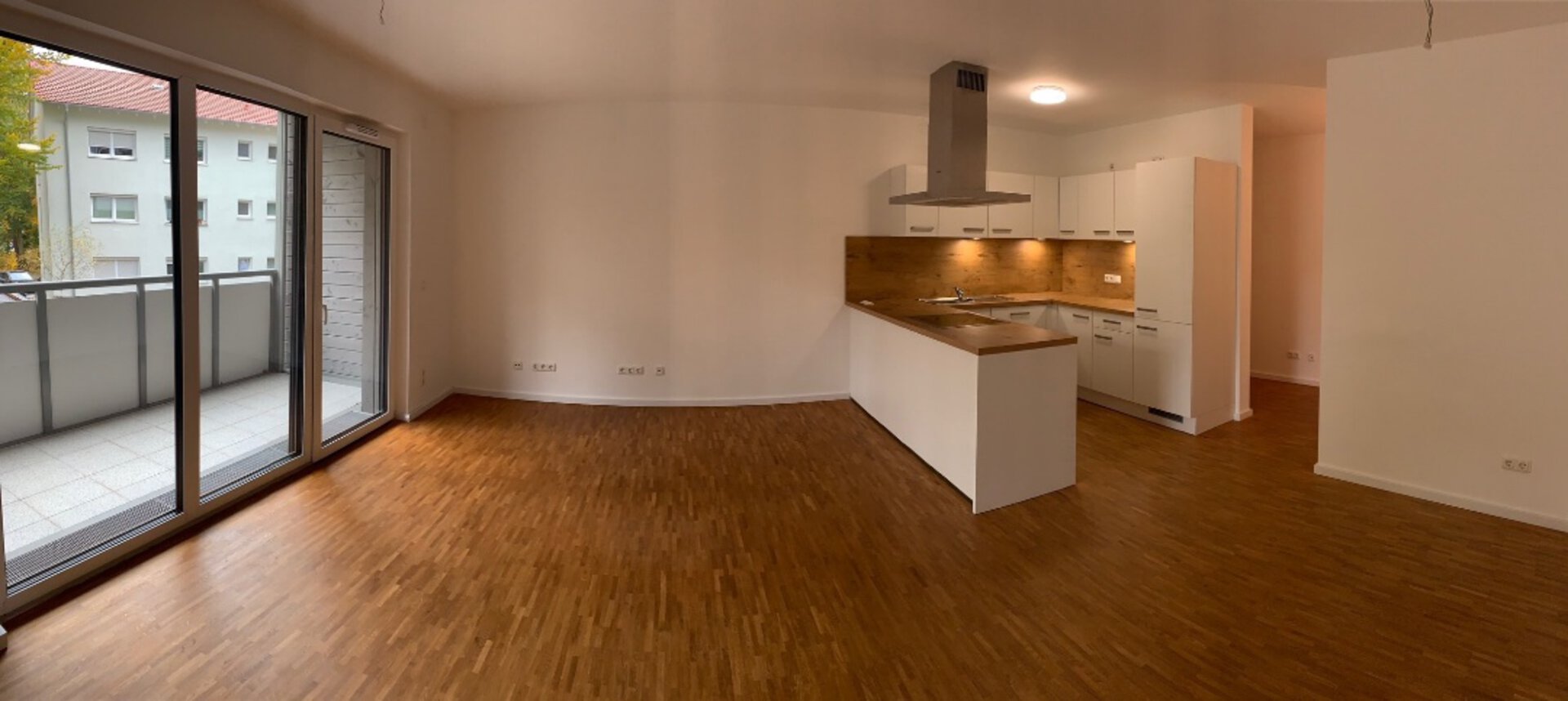 Mietwohnung in Erlangen - 2-Zimmer-Wohnung mit EBK und Balkon - Photo 1
