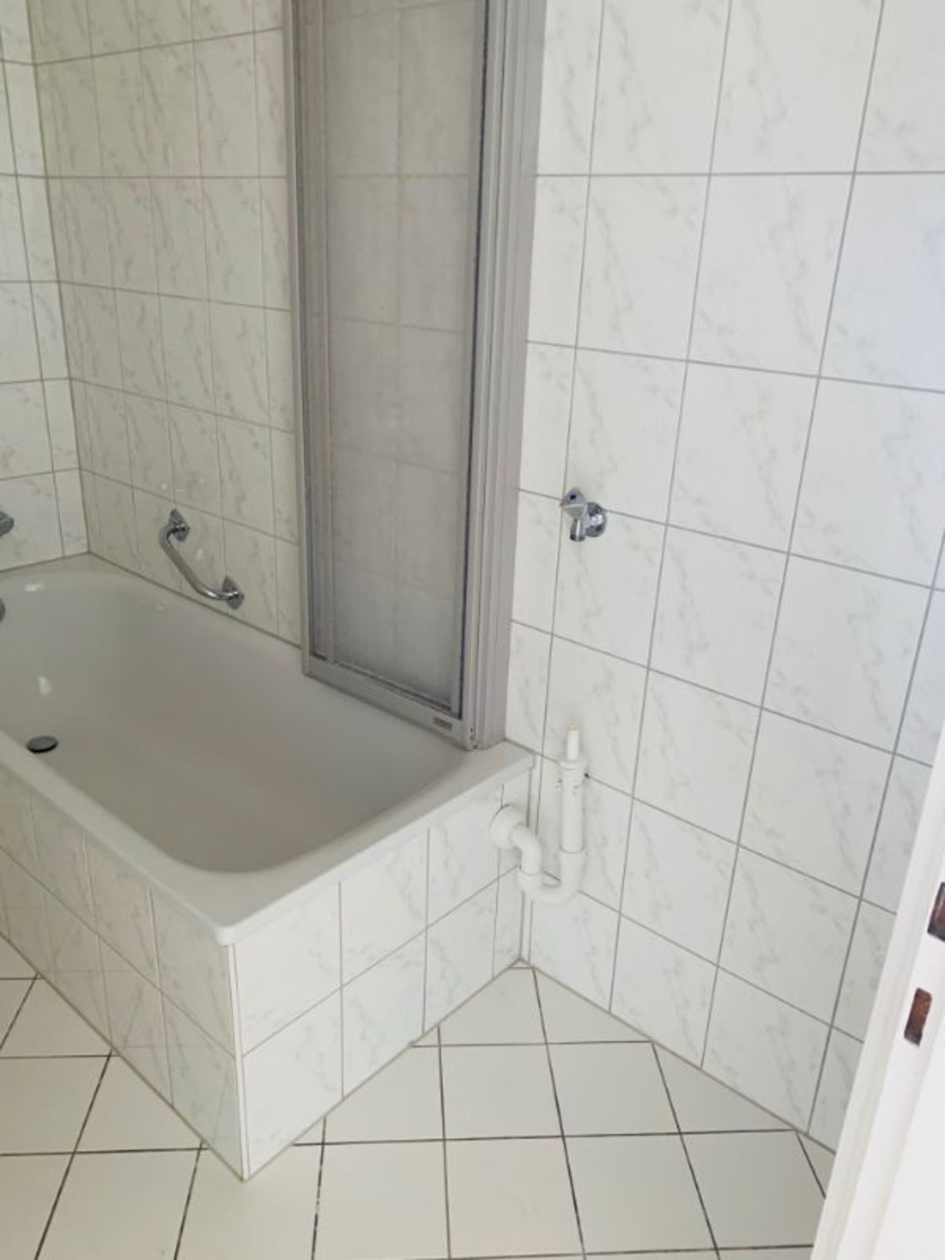 Bad mit Wanne | © Dawonia