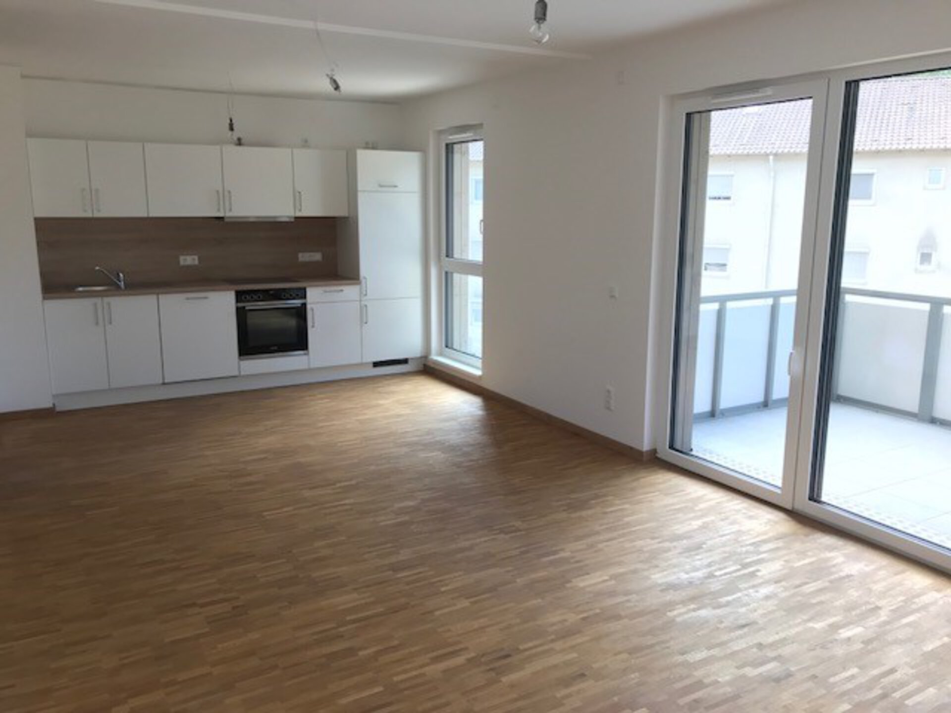 Wohnzimmer mit Küche | © Dawonia
