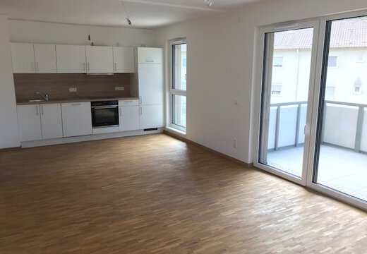 Wohnzimmer mit Küche | © Dawonia