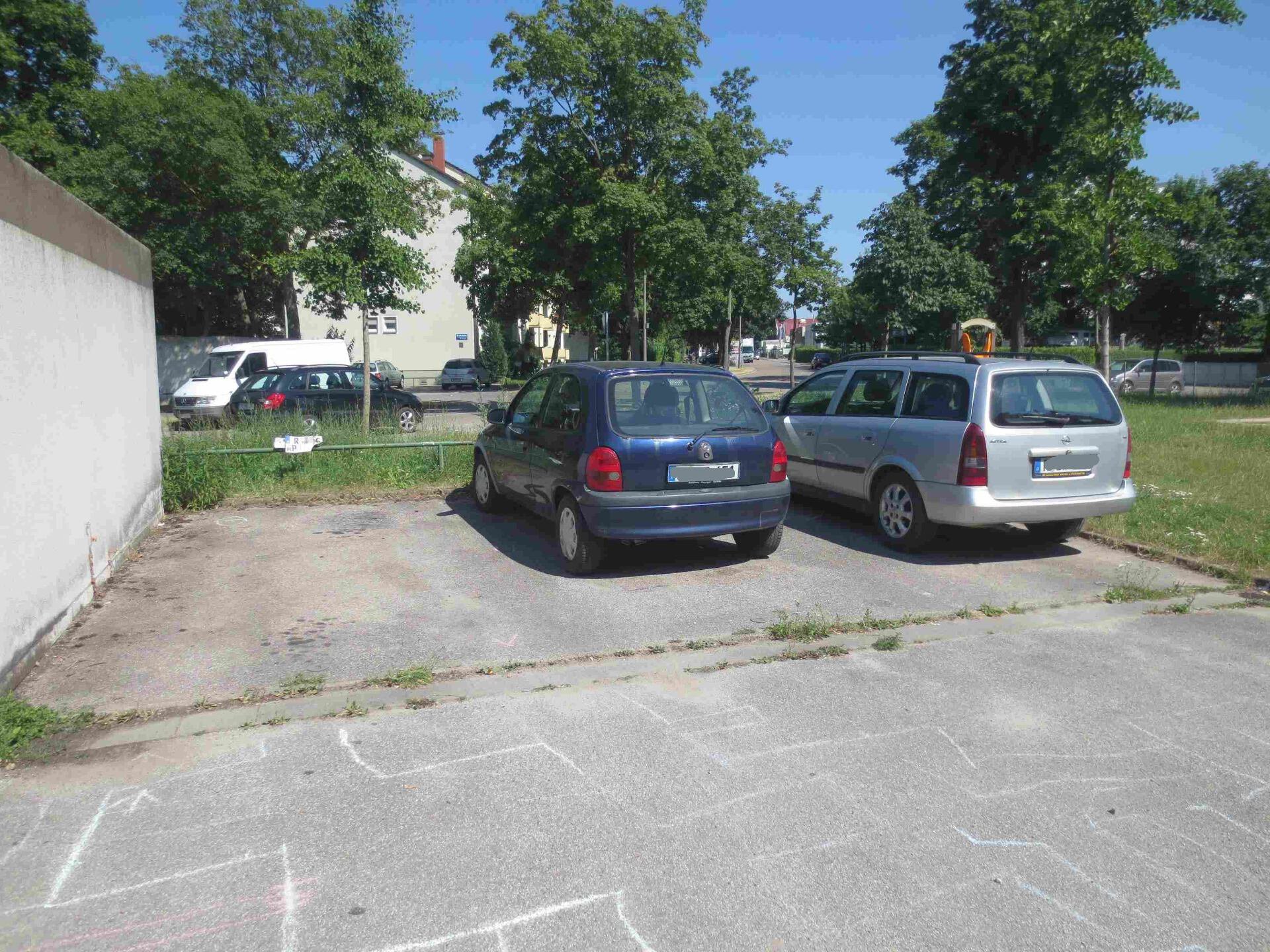 An der Irler Höhe 26 - Außenanlagen, Wege2 - Stellplatz.jpg | © Dawonia