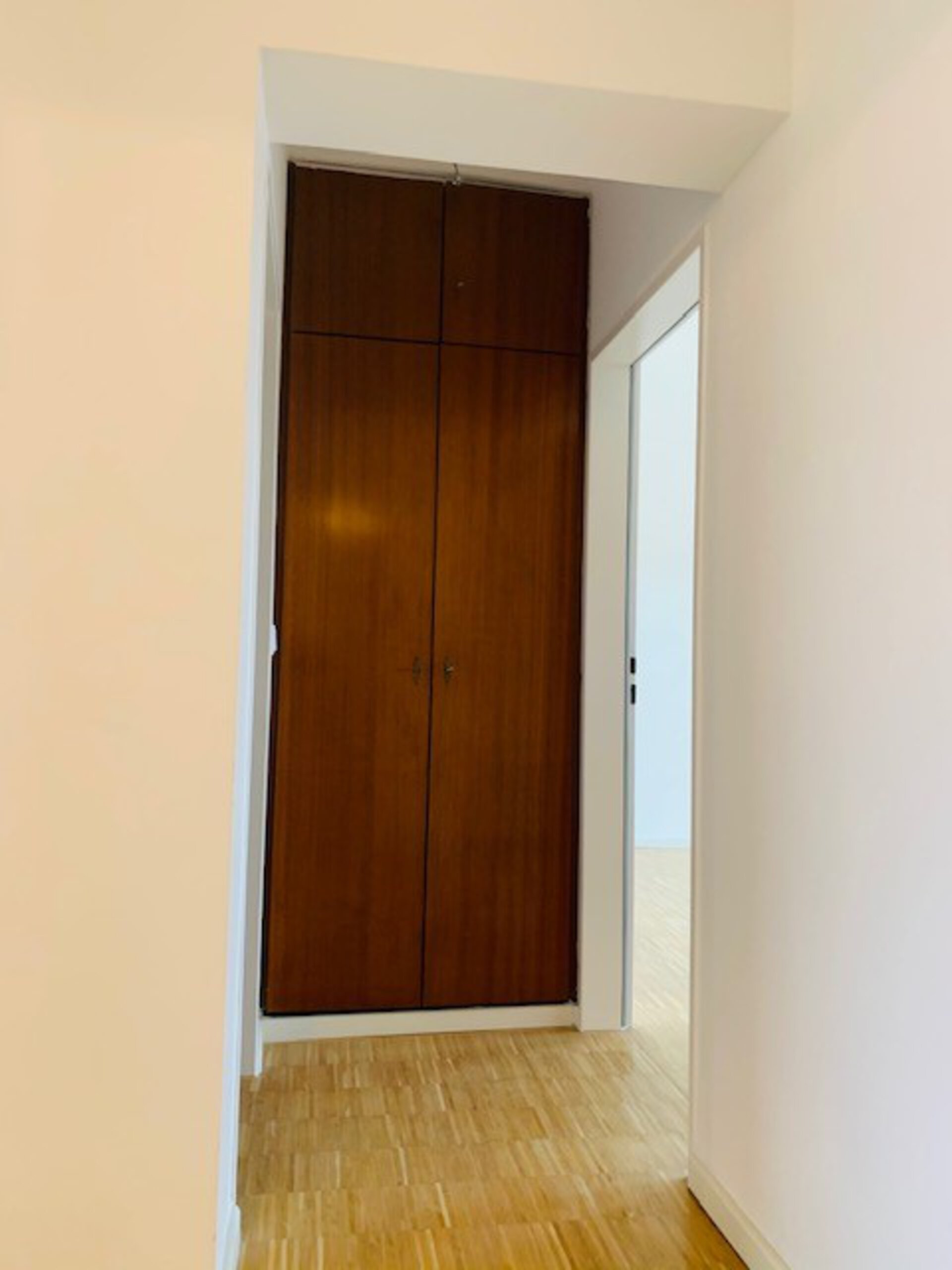 Einbauschrank im Flur | © Dawonia