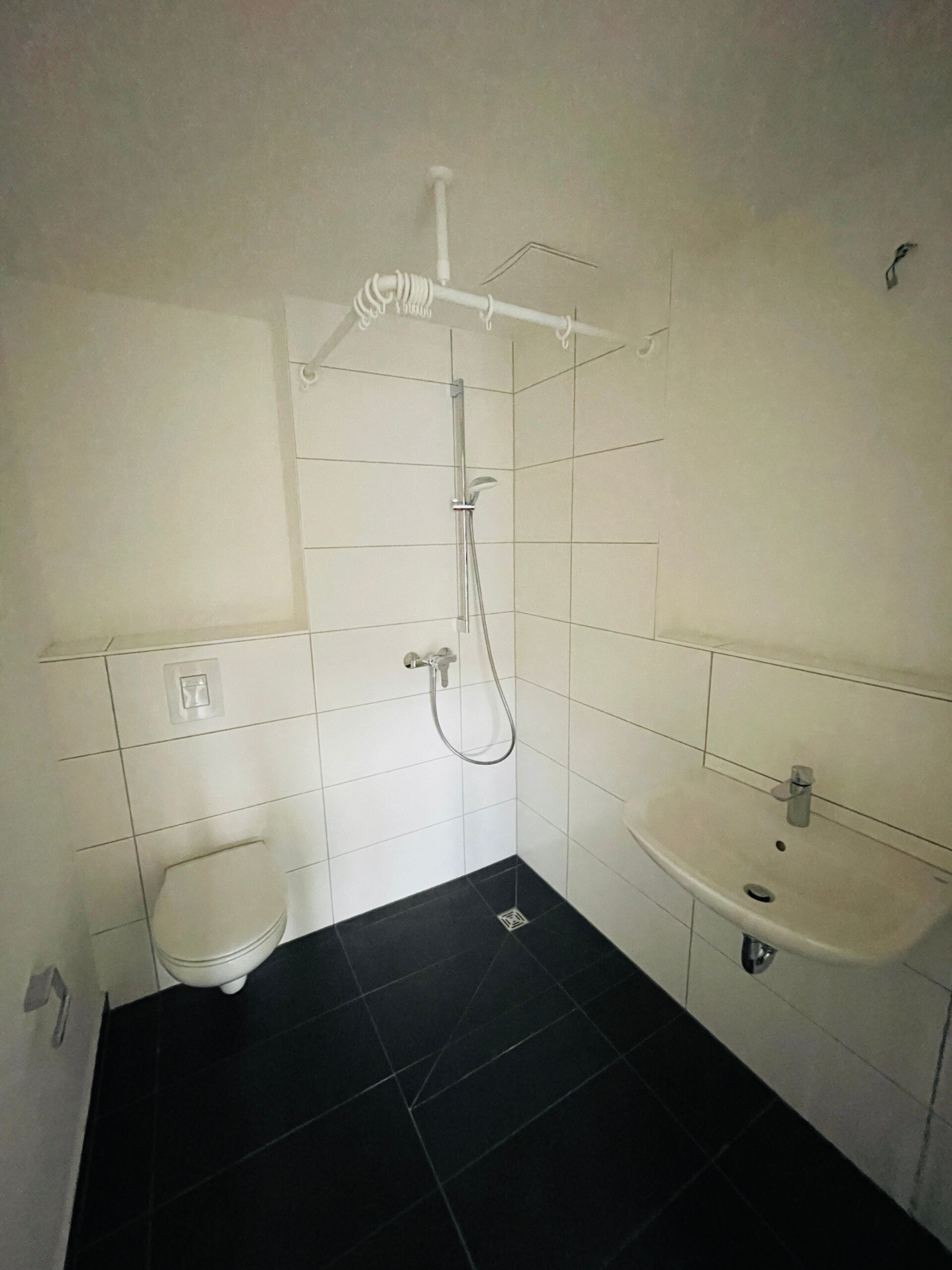 Badezimmer mit Dusche | © Dawonia