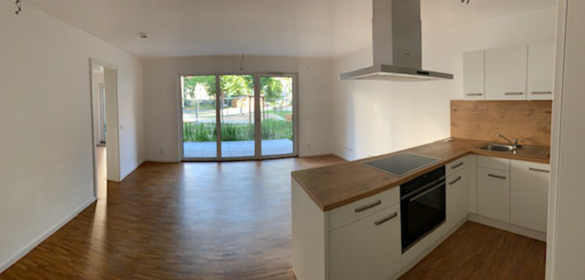 Mietwohnung in Erlangen - Wunderschöne 2-Zimmer-Wohnung mit Terrasse und Einbauküche in Erlangen - Photo 1