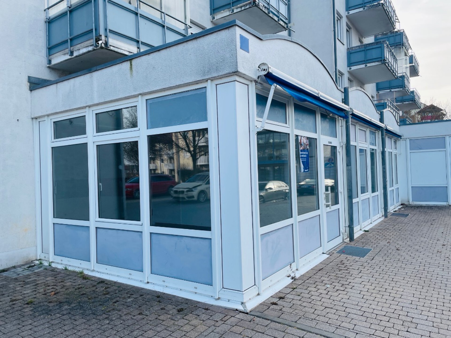 Hausansicht - Eckladen / Eckbüro | © Dawonia