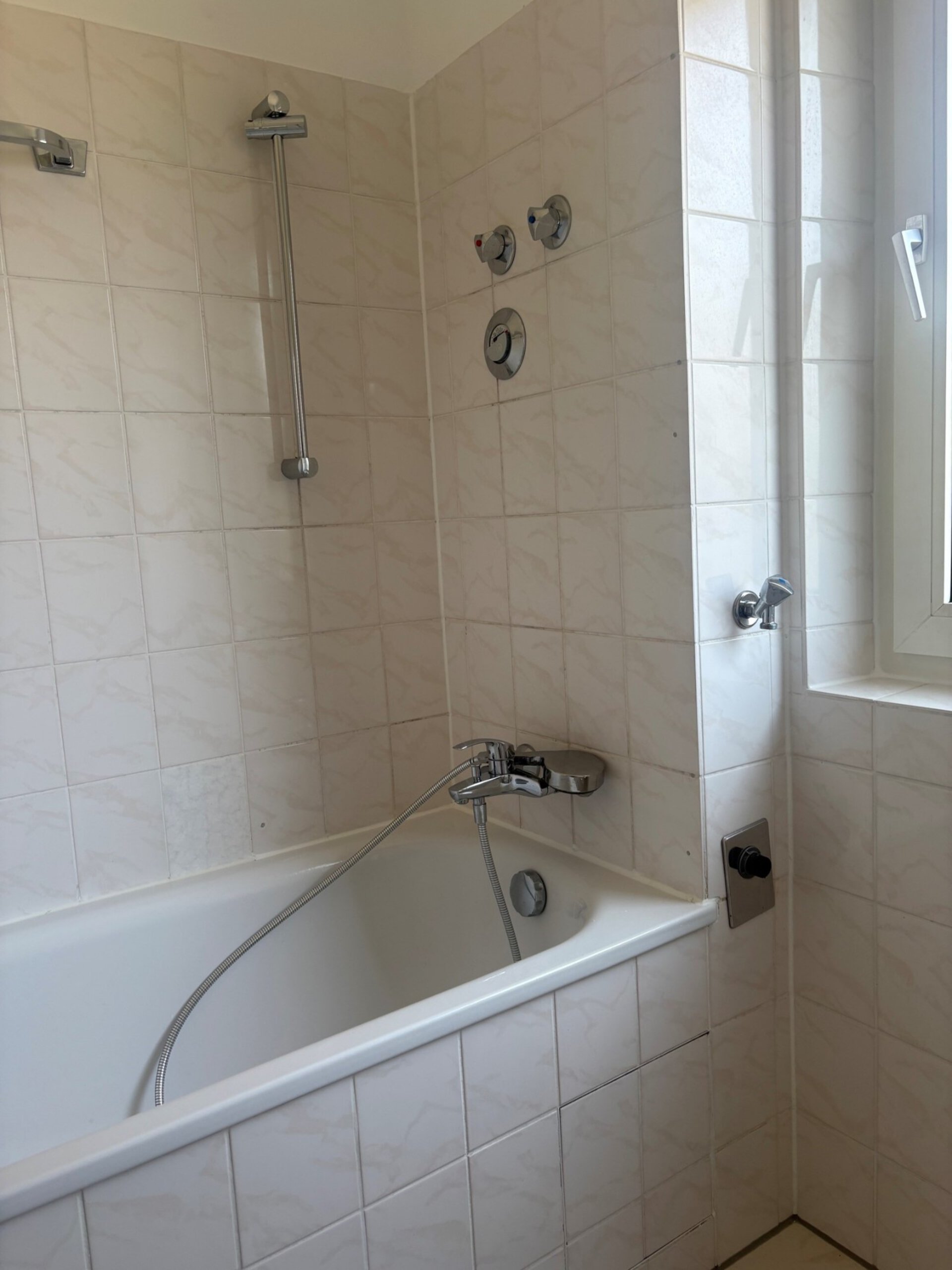 Tageslicht-Bad mit Wanne | © Dawonia