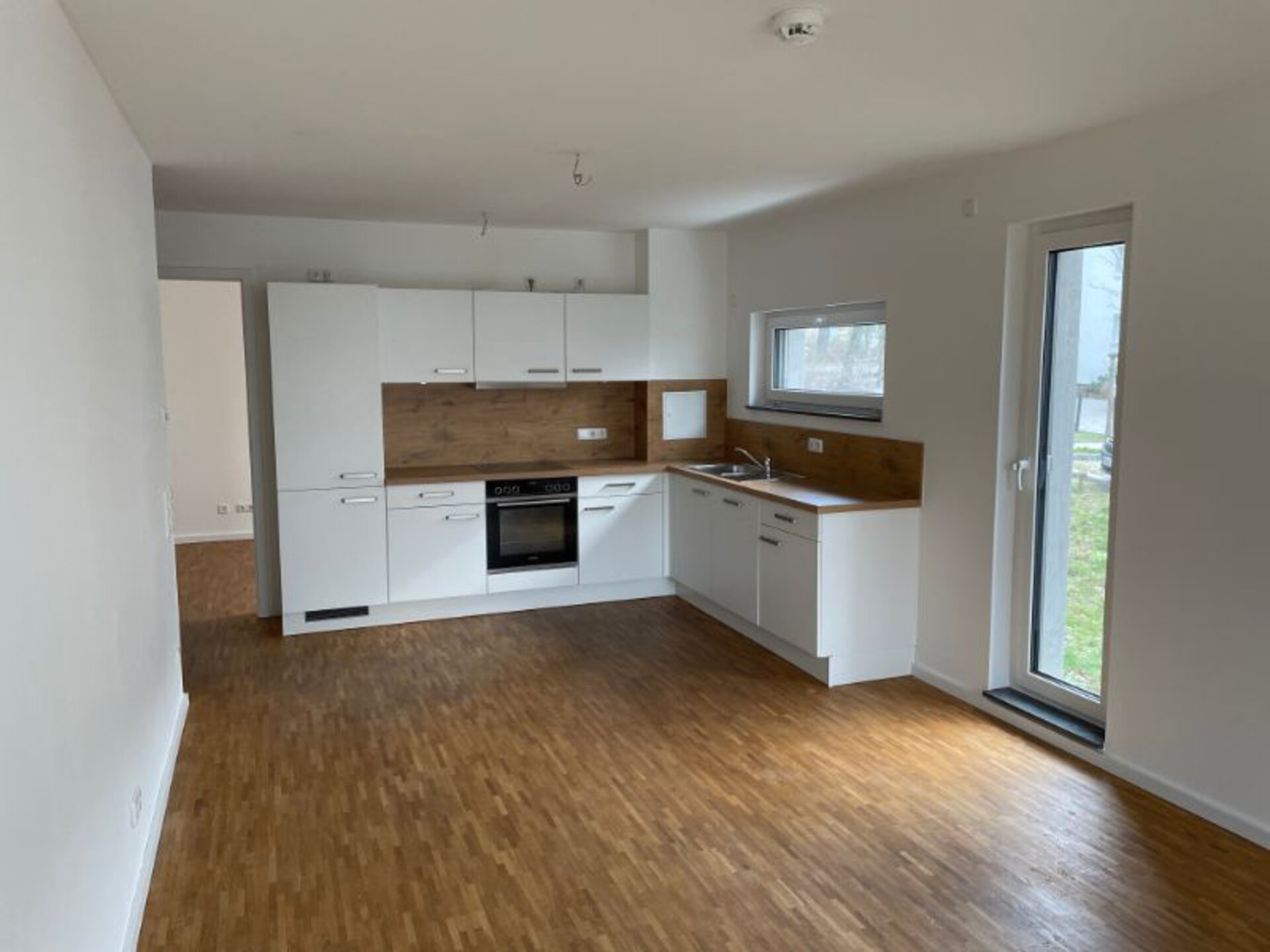 Wohnzimmer mit Küche | © Dawonia