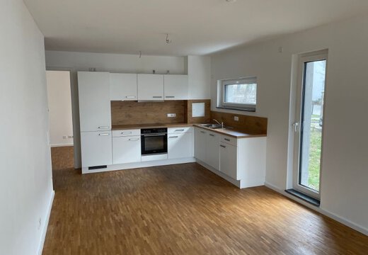 Wohnzimmer mit Küche | © Dawonia