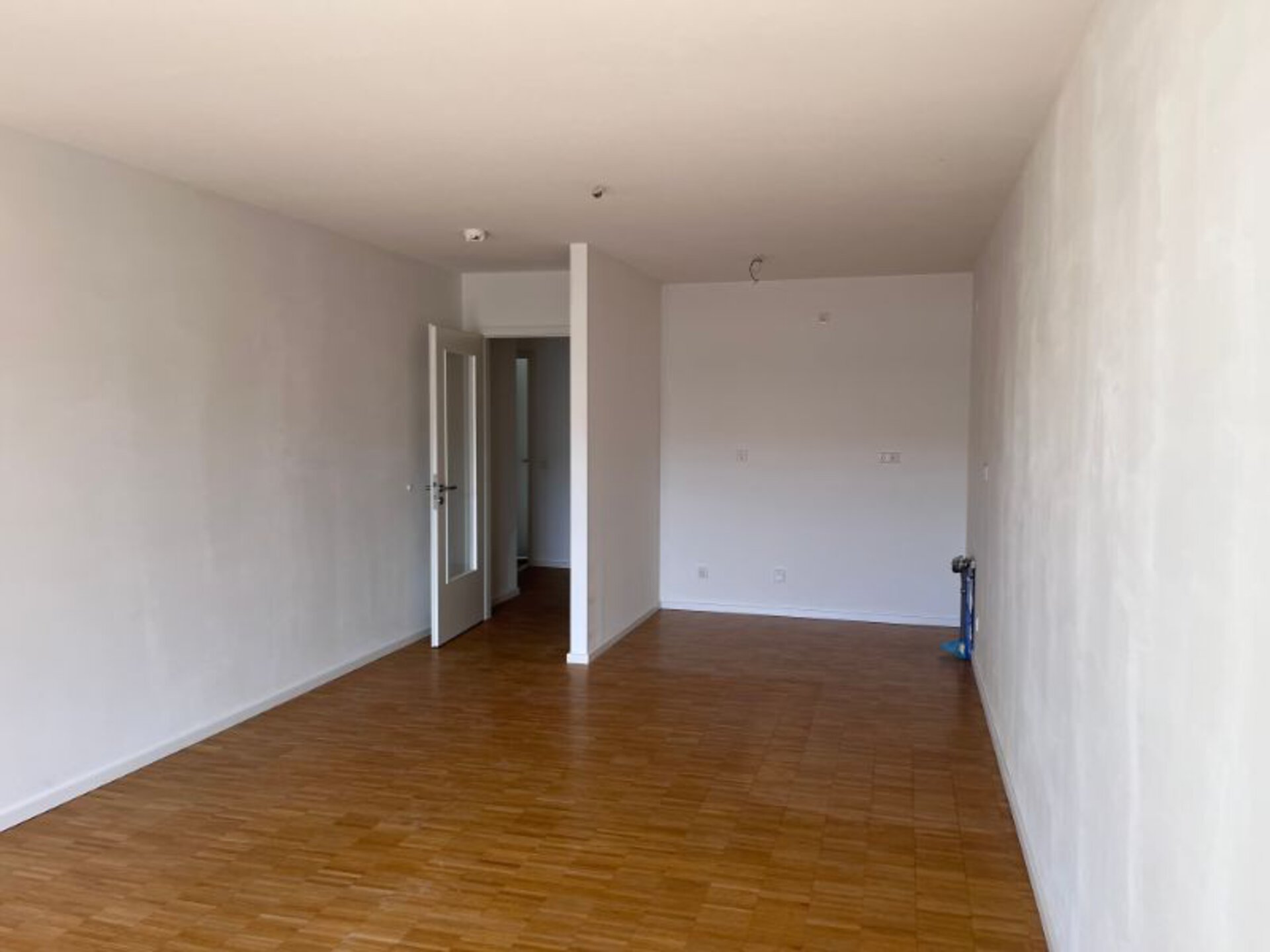 Wohnzimmer / offene Küche | © Dawonia
