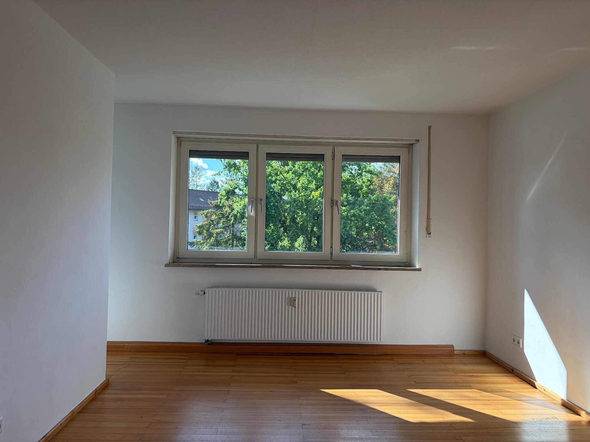 Zimmer  1 mit Loggia 1 | © Dawonia