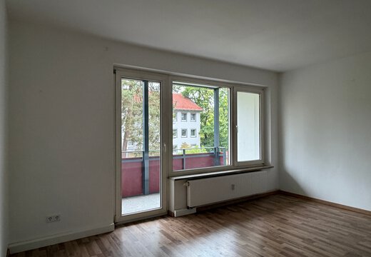 Wohnzimmer mit Loggia | © Dawonia