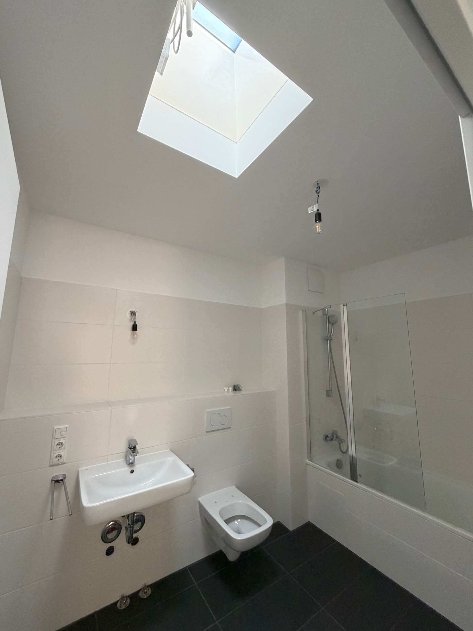 Bad mit Badewanne | © Dawonia