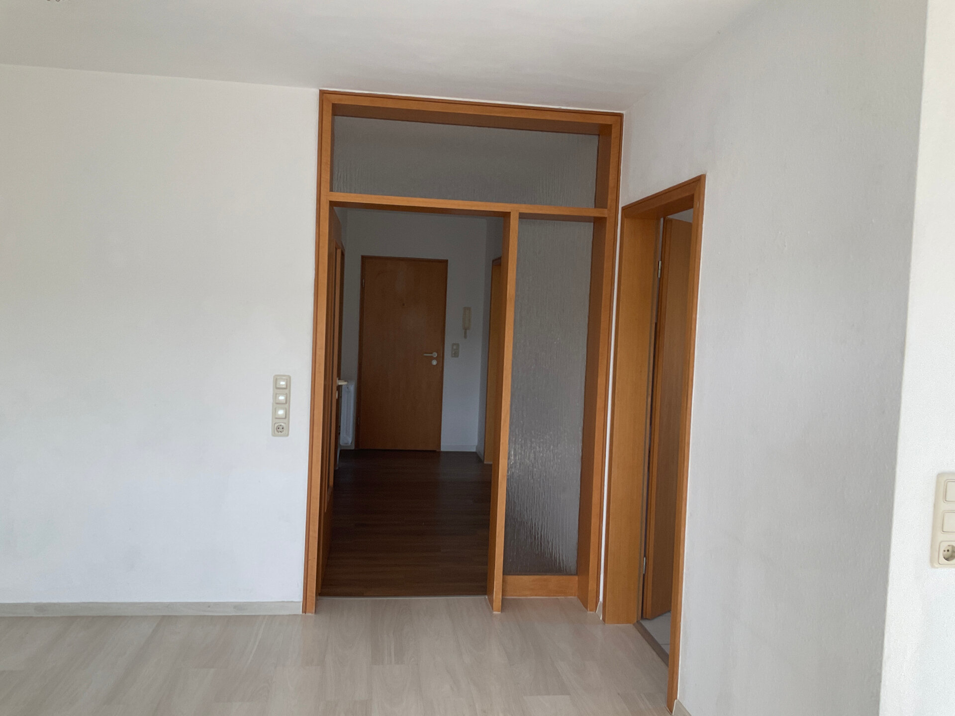 Blick vom Wohnzimmer in den Flur.jpg | © Dawonia