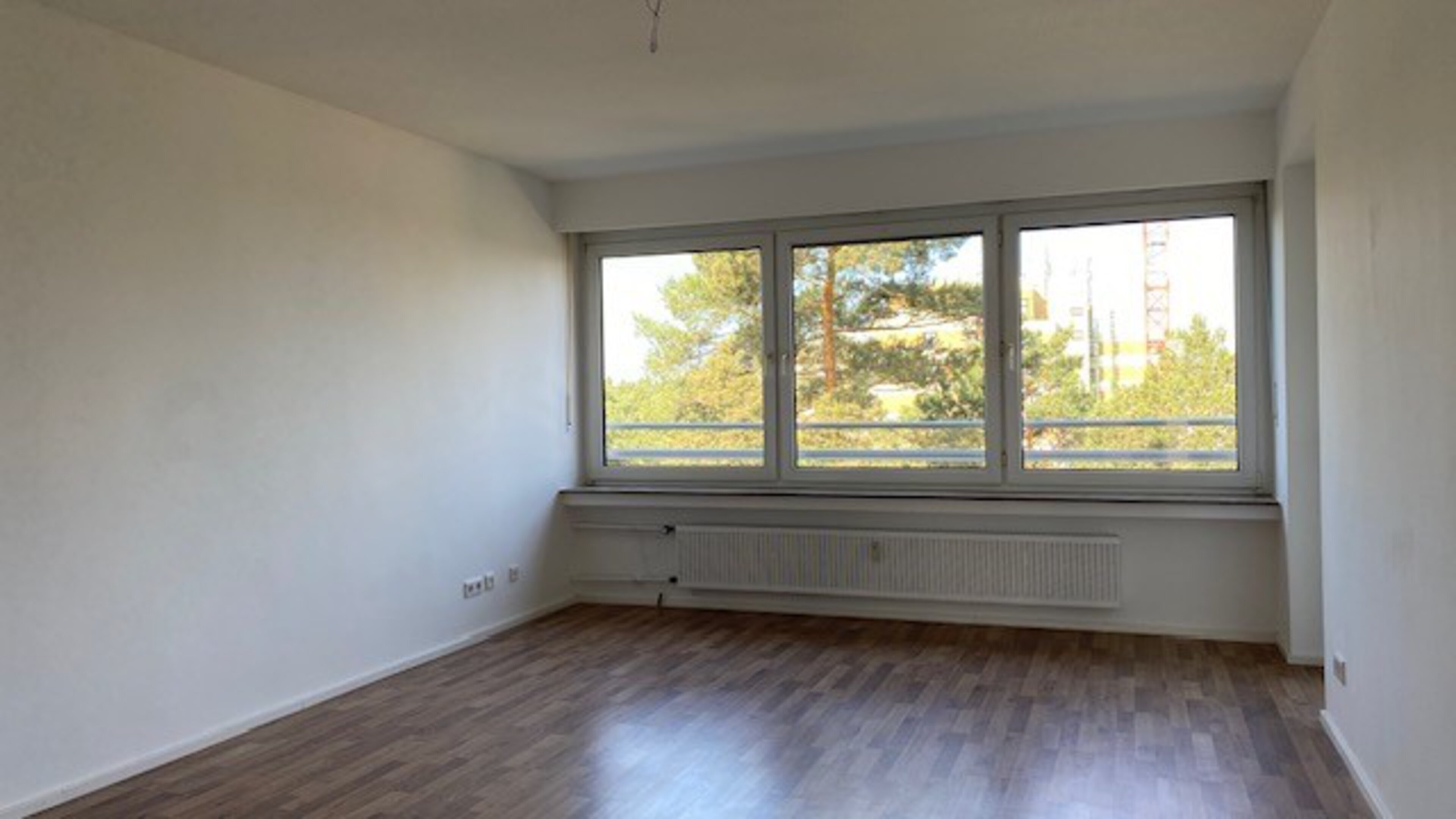 4 Zimmer, 93 m² in Erlangen – Bild 2