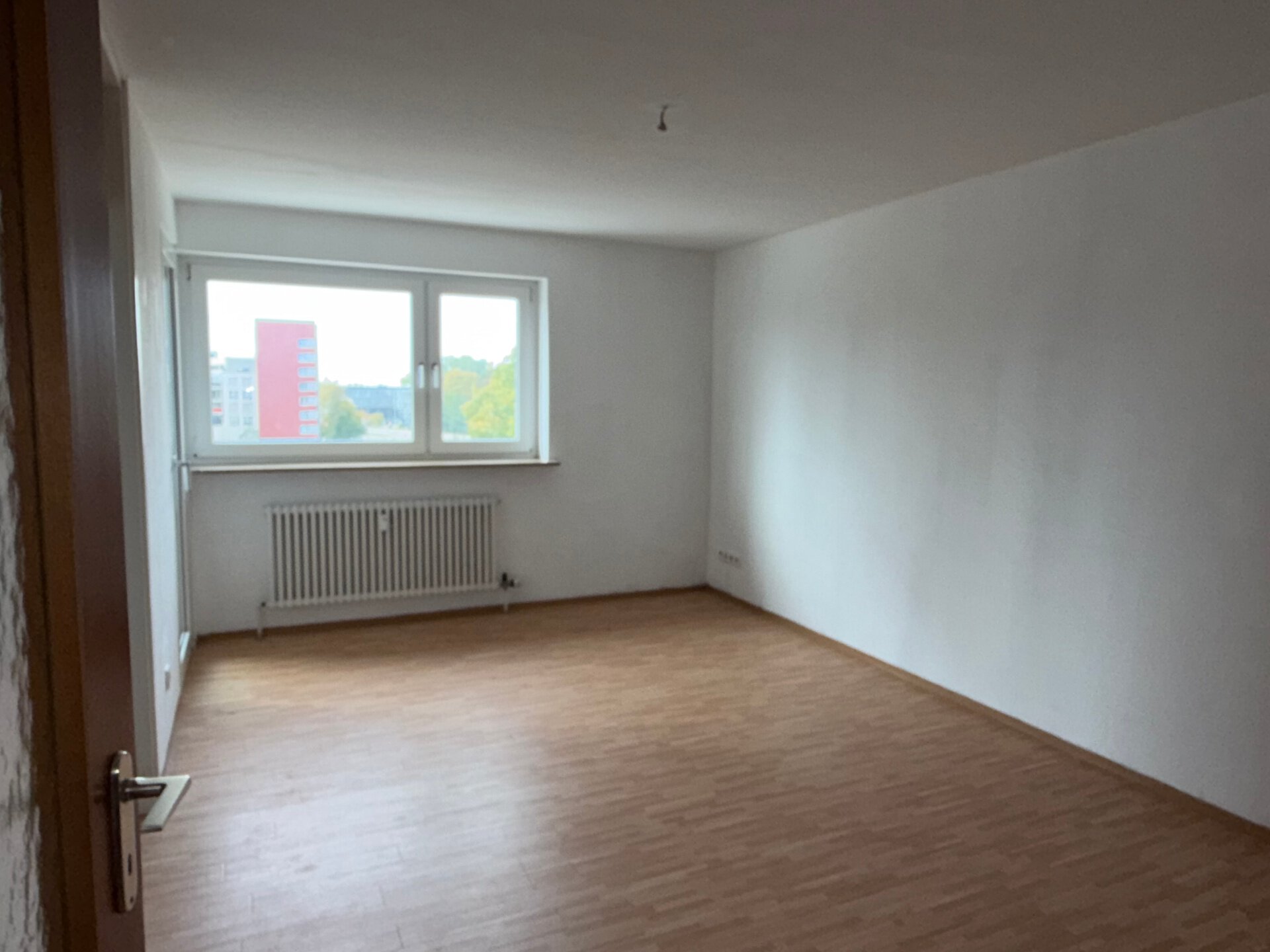 Wohnraum mit Einbauschrank (1).jpeg | © Dawonia